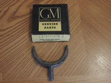 GM 3746272 transmission shift fork