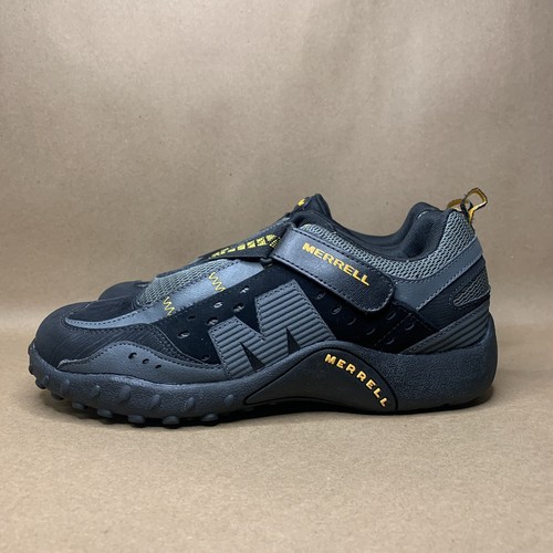 New Merrell Intercept size 7 / 8.5 