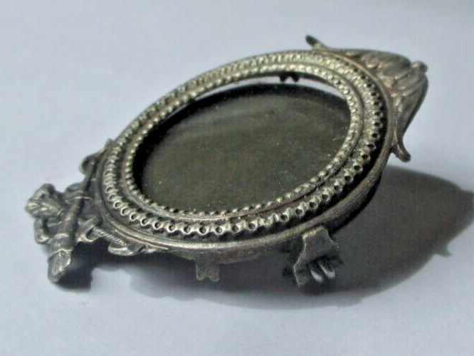 Ancienne broche en argent porte photo en métal début 20ème