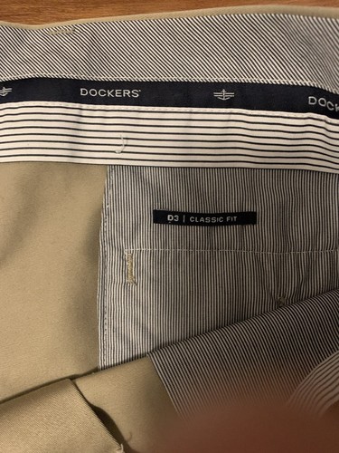 Pantalones Dockers D3 Classics Fit, para hombre 38”wx32”L, caqui, usados - Imagen 2 de 5