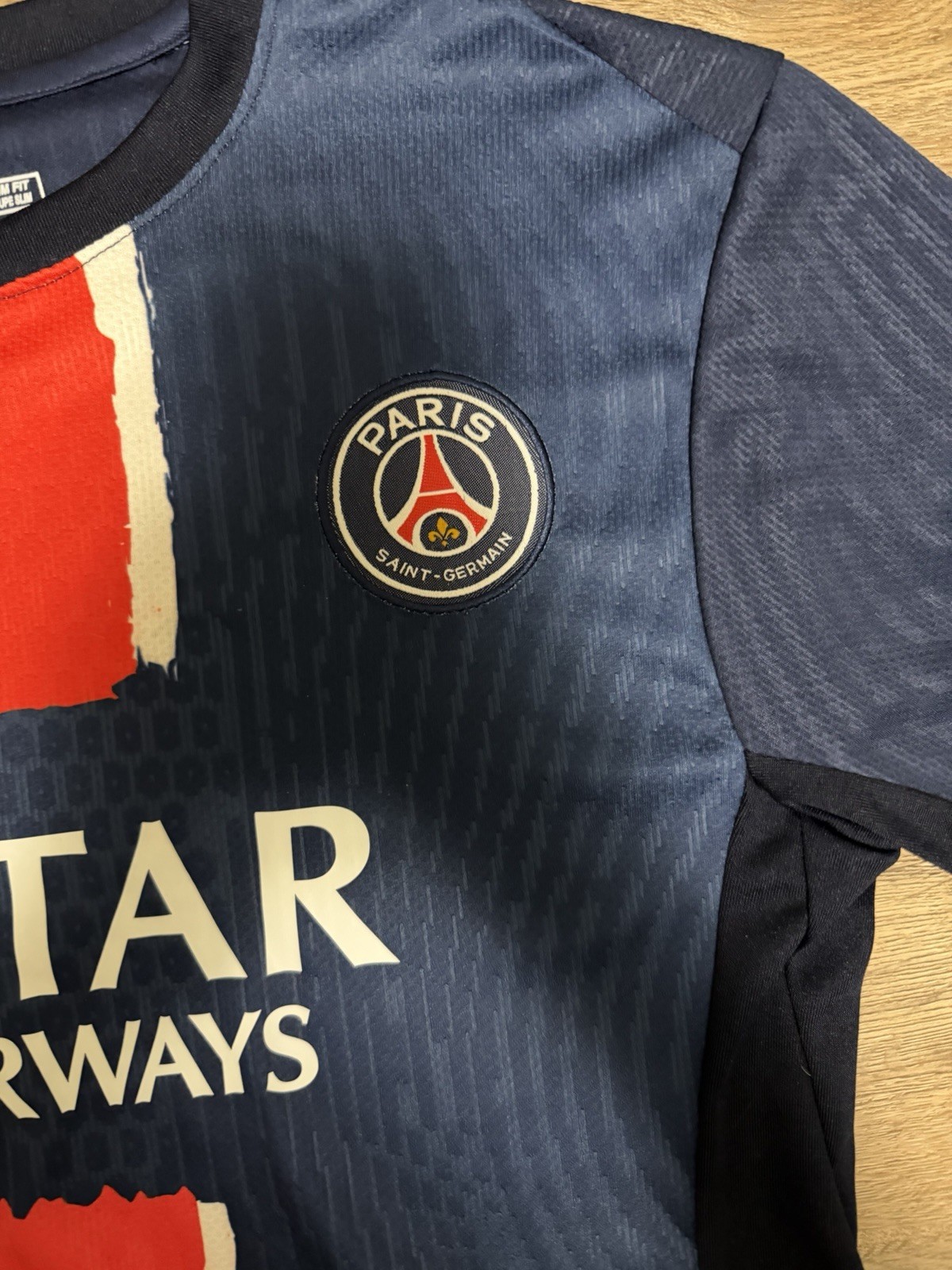Nike Paris Saint-Germain PSG Soccer Jersey Qatar Airways Blue Red White Size L thumbnail 4