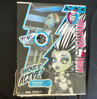 Monster High Frankie Stein Ghouls Alive! 11in Doll NRFB