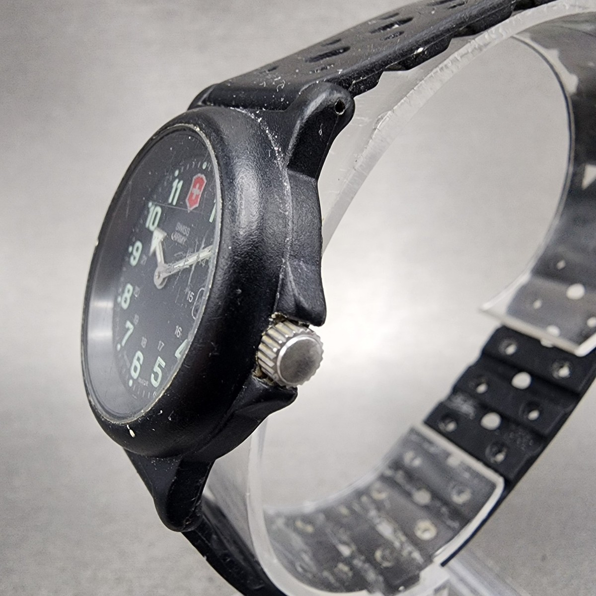 Vintage Victorinox Swiss Army Renegade Women Watch 29mm Black Dial Military Date Victorinox Swiss Army Renegade Watch - Black - 24229 | The  main image 3