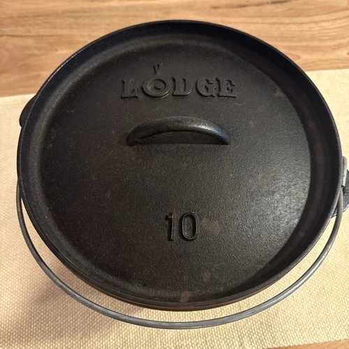 Vintage Lodge Camping Dutch Oven Cast Iron 3 Footed 10" With Lid USA