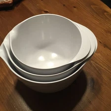 White Rosti Mepal Denmark Nesting Mixing Bowls 2.5 & 2L and 1.5 Set Of 3 Vintage