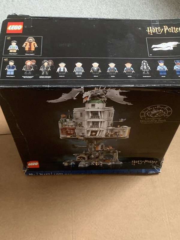LEGO Harry Potter Gringotts Wizarding Bank Collector's Edition 76417