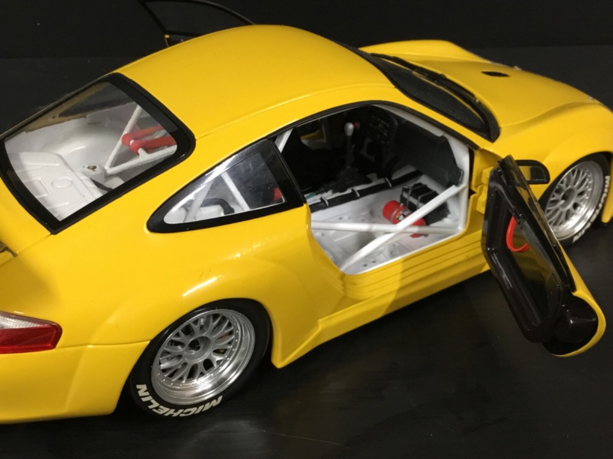 ミニカー Minichamps 1/18 Porsche 911 GT3 RSR ALMS Minichamps 1:18 Porsche 911 (996) GT3 RSR ALMS 2004 orange