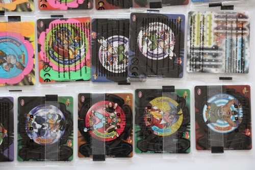 MATUTANO BEYBLADE SPINNERS TAZOS LOTE 34 PRECINTADOS - Picture 5 of 10