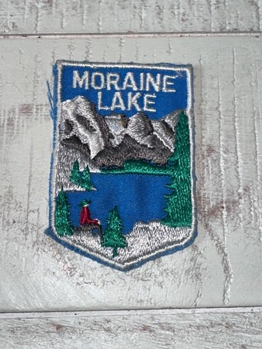 Vintage lot of 2 patches from Moraine Lake Banff National Park, Alberta, Canada - Picture 5 of 9