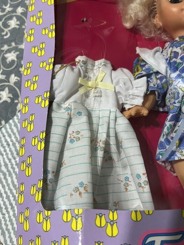 Kow Toy Emma Doll Sleepy Eyes Accessories Vintage In Original Box - Picture 5 of 12