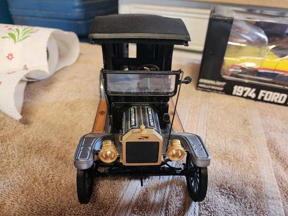 Franklin Mint 1913 Ford Modelo T Colt armas de fuego escala 1:16 Foto 3 de 4