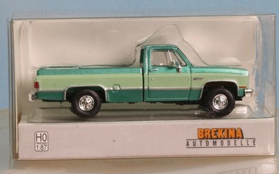 Brekina 19650,  Spur H0 / Maßstab 1:87, GMC Sierra Grande, grün-metallic