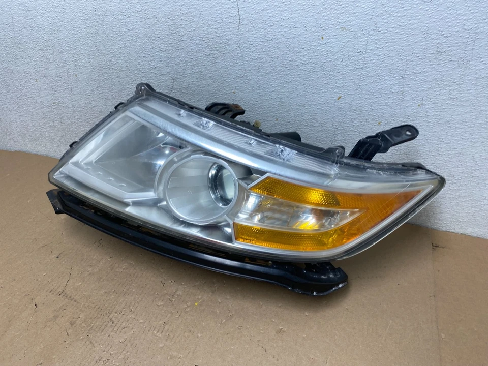 Левая передняя фара левая для Honda Odyssey 2011–2013 годов выпуска оригинальная ксеноновая P8197 DW - Изображение 2 из 4