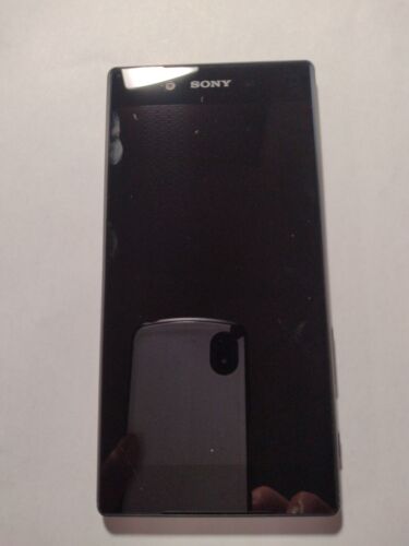 Xperiasov32 Das Smartphone wird in Japan hergestellt und wird mit Ladegerät geliefert. - Bild 1 von 7