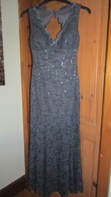 Schönes elegantes graues Damenkleid mit Spitze von Nightway Größe 10, neu ohne Etikett
