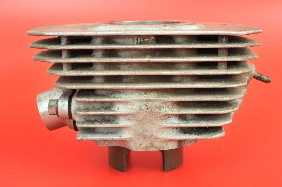 Kawasaki H1 500 1969-1973 cilindro izquierdo jarra barril pote extremo superior principios 61 mm Foto 4 de 4