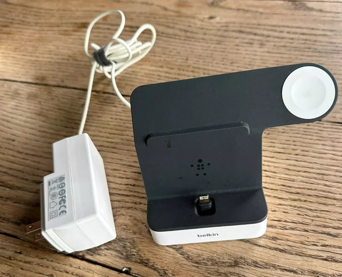 Belkin PowerHouse Charging Dock for iPhone Apple Watch White F8J237V2 Belkin PowerHouse Charging Dock for iPhone Apple Watch White F8J237V2