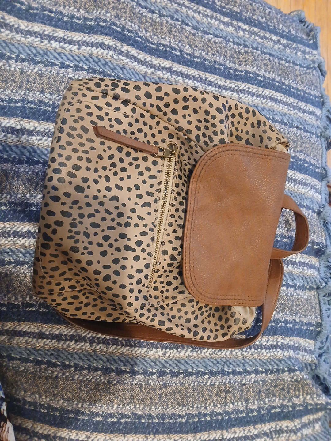 Universal Threads Med Size Backpack - image 1