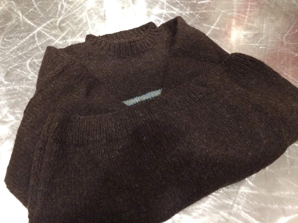 GALAPOGAS COLLECTION VINTADGE SKI SNOWBOARD SWEATER - Image 4 of 4