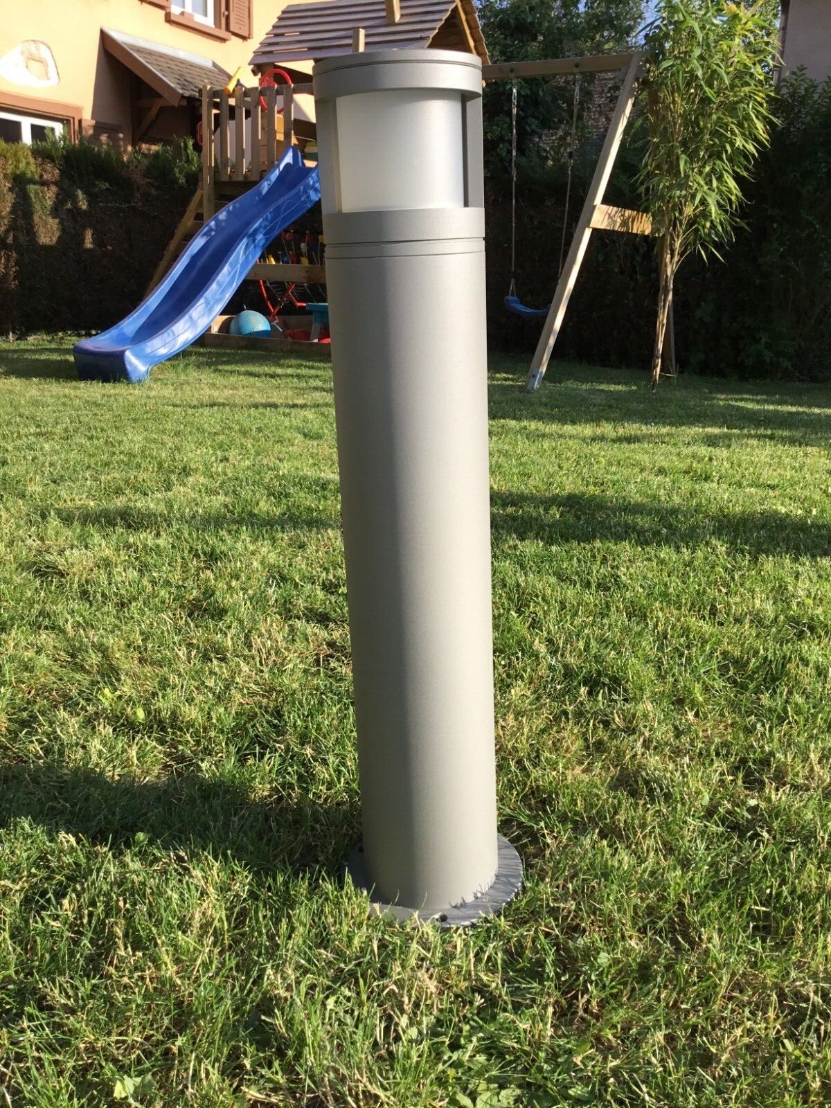 Borne lumineuse d'extérieur LED Cento 900 par .hess en aluminium anthracite 90cm