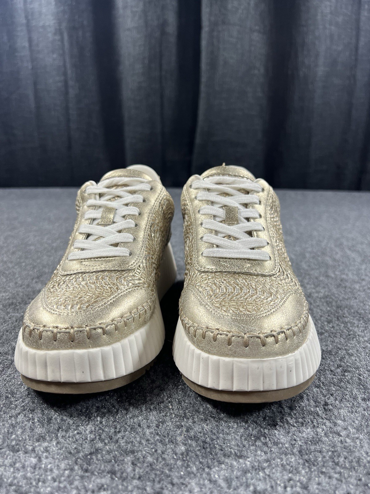 Universal Thread Womens Gold Platform Sneakers Si… - image 2