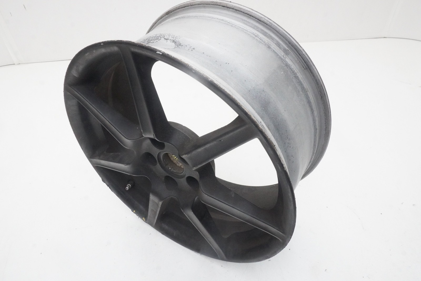 Front 19X8.5" 7 Spoke Wheel Rim 6G33-1007-FB Aston Martin V8 Vantage 2008 *Note