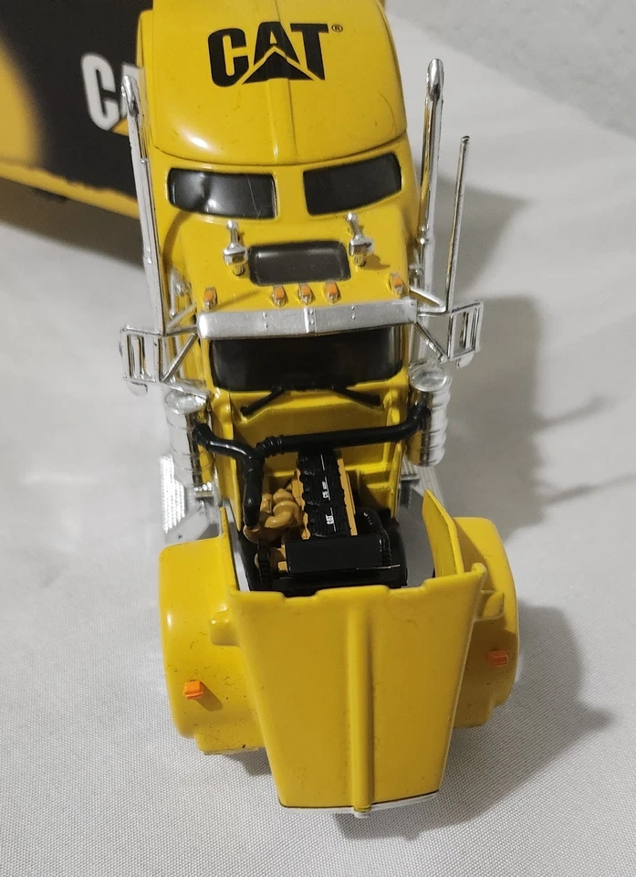 NORSCOT CAT Caterpillar Attitude Mural Kenworth Semi-Truck 1/50 #55169 - Image 4 of 4