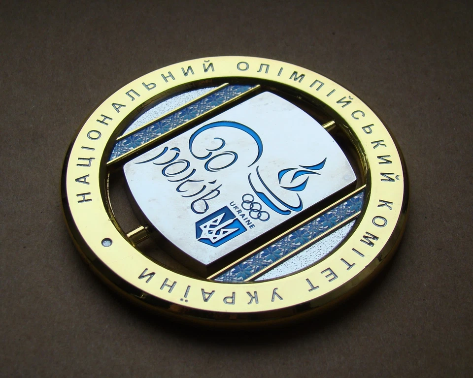 2022 Beijing 30 years NOC President Ukraine Bubka Olympic Games RRR coin+case - Image 3 of 4