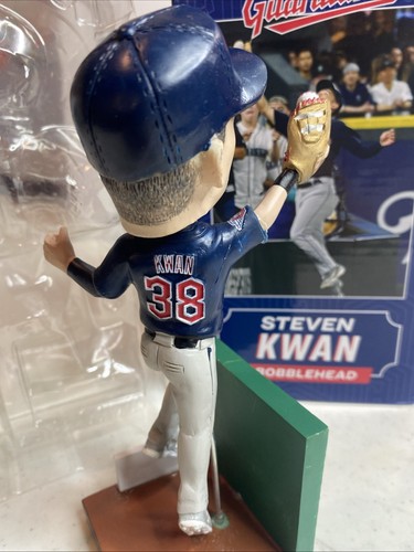 Steven Kwan Bobble Bobblehead Cleveland Guardians Indians Stadium Giveaway 2023 - Picture 12 of 16