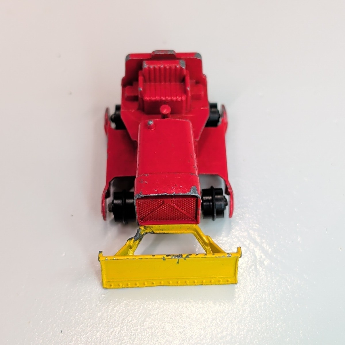 Vintage Lesney Matchbox Case Tractor Bulldozer No. 16 Red & Yellow