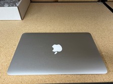 Apple MacBook Air A1465 11.6" 128GB HDD, Intel Core i5, 1.6GHz, 4GB RAM Laptop