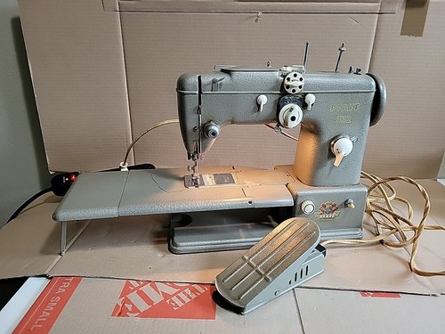 VINTAGE 1957 PFAFF 332 SEWING MACHINE Footpedal And Plug