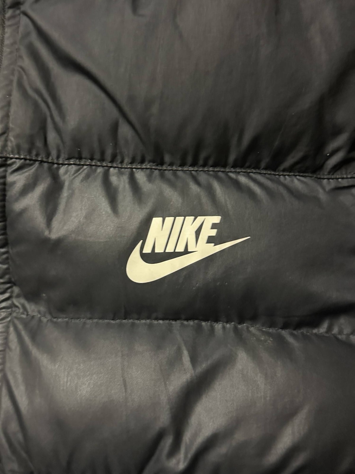 Nike Boys Long Sleeve Puffer Jacket Medium Black image 2