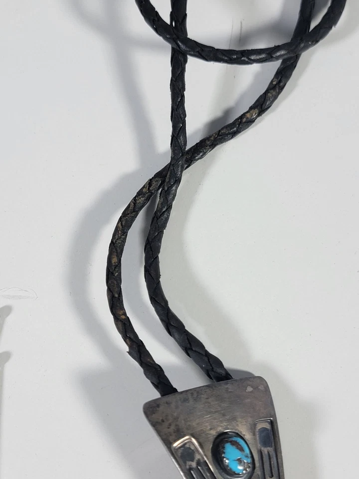 Corbata vintage de plata esterlina con incrustaciones de turquesa Bennett Pat colgante estilo C-31 Zuni Foto 4 de 4