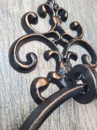Fleur de Lis Hand Towel Wrought Iron Ring, Metal Bathroom Towel Hanger Hook NEW - Picture 6 of 8