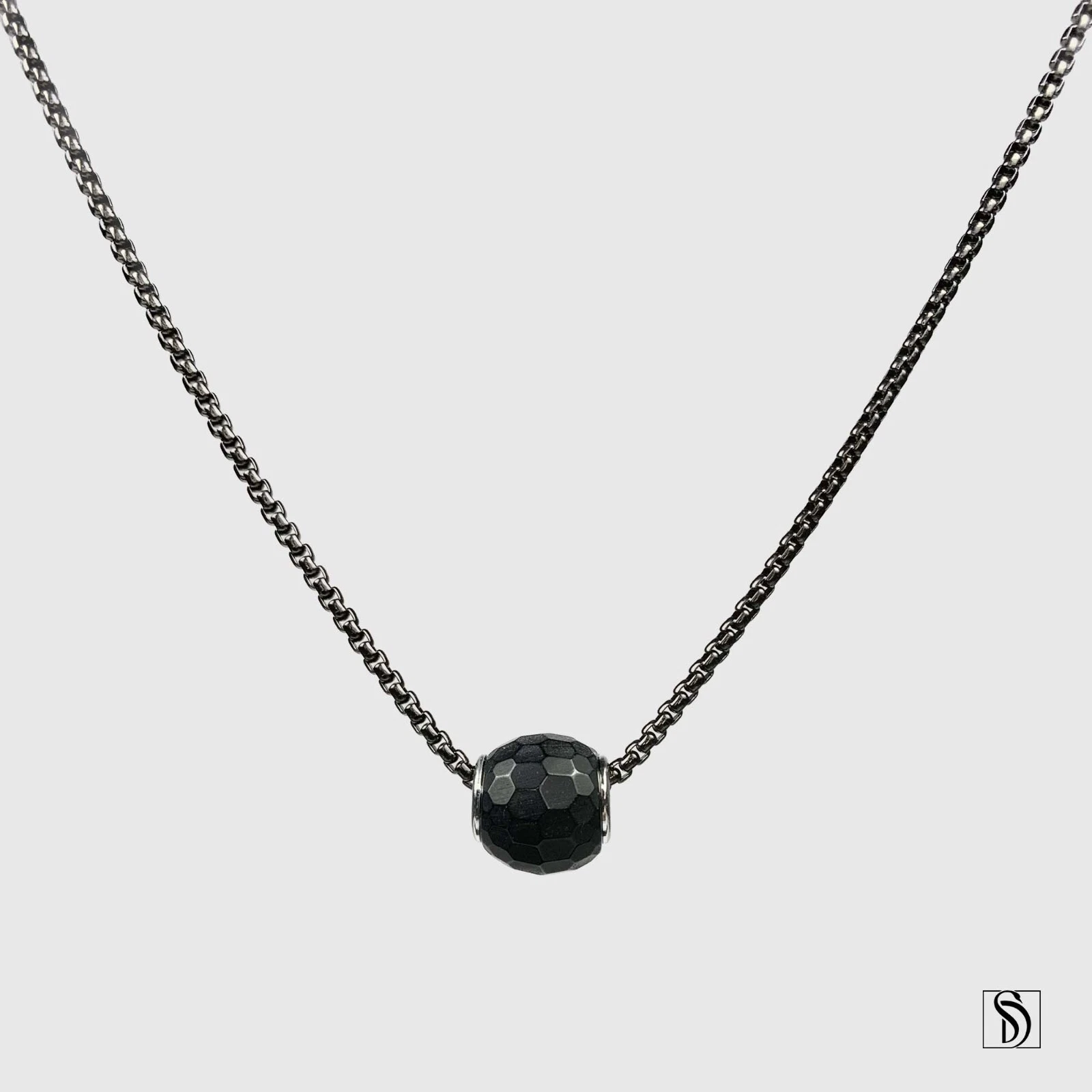 Collier charme perles de cristal noir, collier pendentif minimaliste premium argent