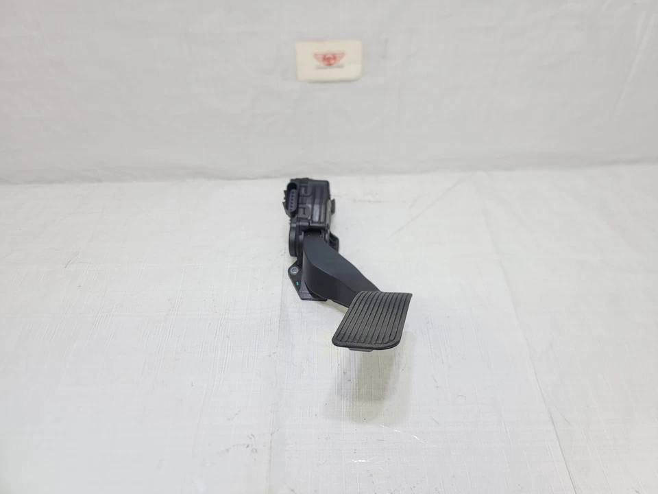 GMC Yukon 2007-2011 acelerador pedal de acelerador OEM 15847349 Foto 2 de 4