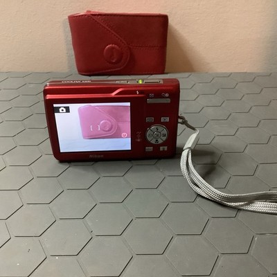 Nikon COOLPIX S200 7.1MP Red Camera 1GB SD Card Leather Case Wall