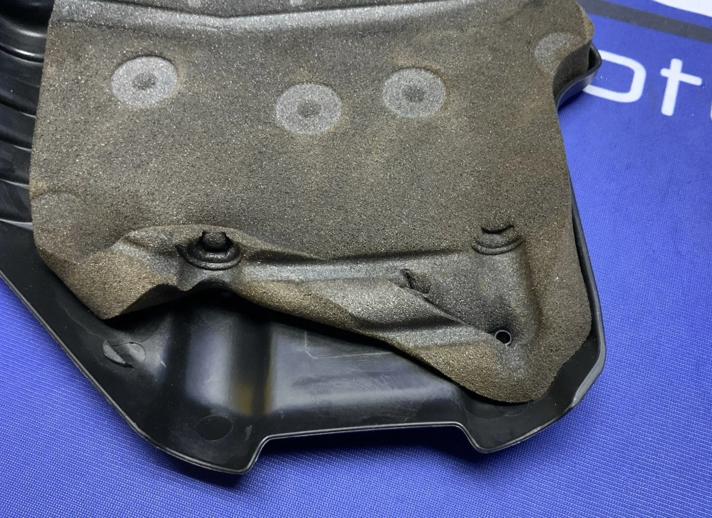 Ducati (Left Side) Engine Cap Panigale V4 2021-2025 OEM 4601G551A