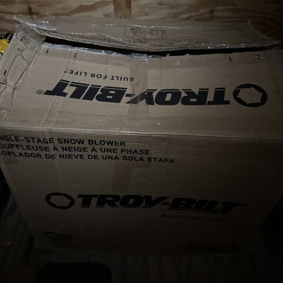 #ad NEW Troy Bilt 31A 2M5GB66 123cc 4 Cycle Single Stage 21 in. Gas Snow Blower $260.00