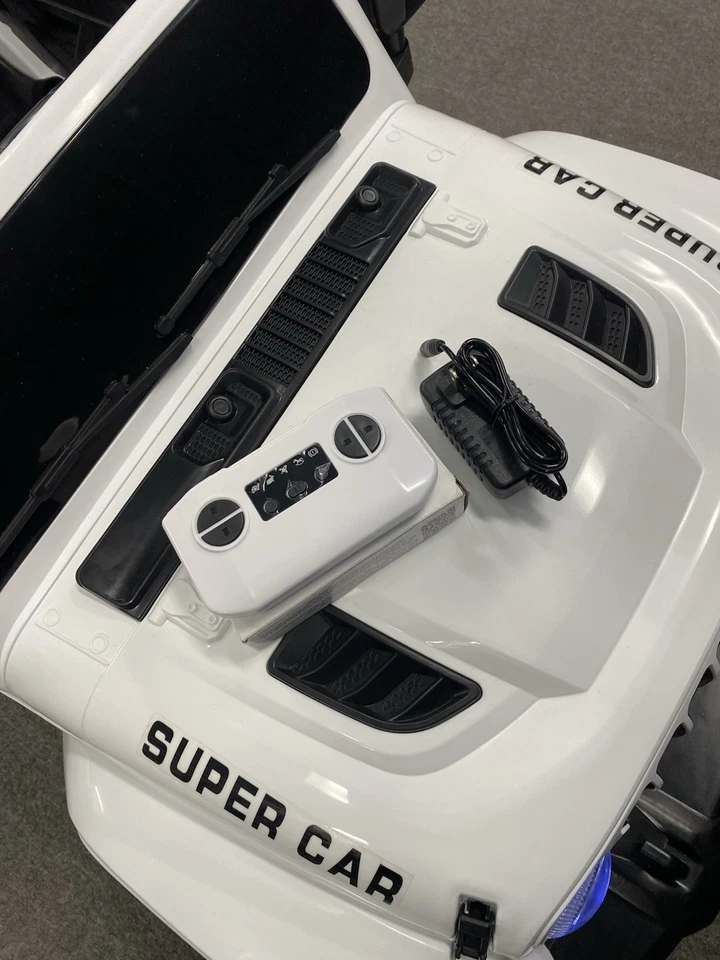 Ruedas eléctricas para niños de 12 V coche paseo en coche eléctrico camión con pilas con control remoto Foto 3 de 4