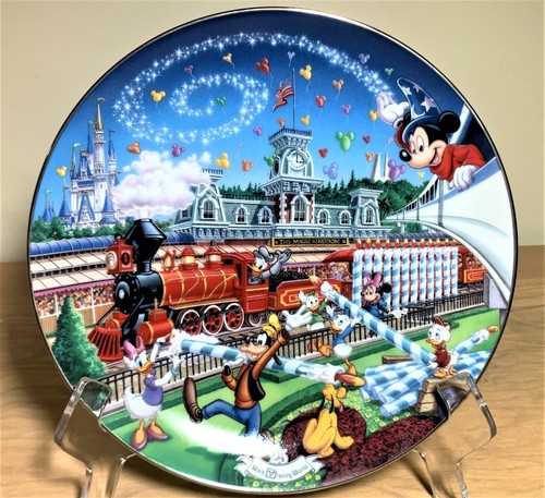RARE COMPLETE SET 12 DISNEYLAND 25TH ANNIVERSARY COLLECTORS PLATES DISNEY * NEW - Picture 9 of 12