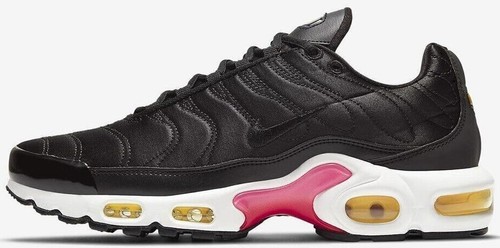 Nike Air Max Plus SE 'Pink Black' Pink Sneakers, Size 9.5 / 8M