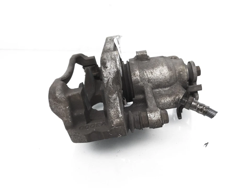 Задний правосторонний тормозной суппорт Ford Flex 2011-2014 годов выпуска Fb5z-2552-A - Изображение 2 из 4