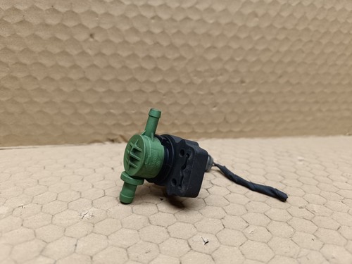 2002 MERCEDES C KLASSE W203 1.8 BENZIN KRAFTSTOFF REGENERATION VENTIL 0004703293