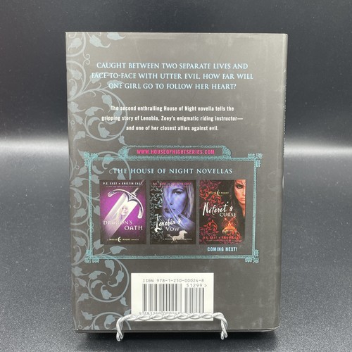 Lenobia's Vow A House of Night HC W/DJ Book 2012 P. C. Cast Kristen Cast - Picture 2 of 6