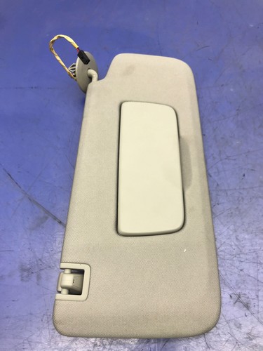 2018 - 2020 BUICK ENCLAVE OEM FRONT RIGHT SUN VISOR | GRAY CLOTH *STAINING* - Picture 2 of 8