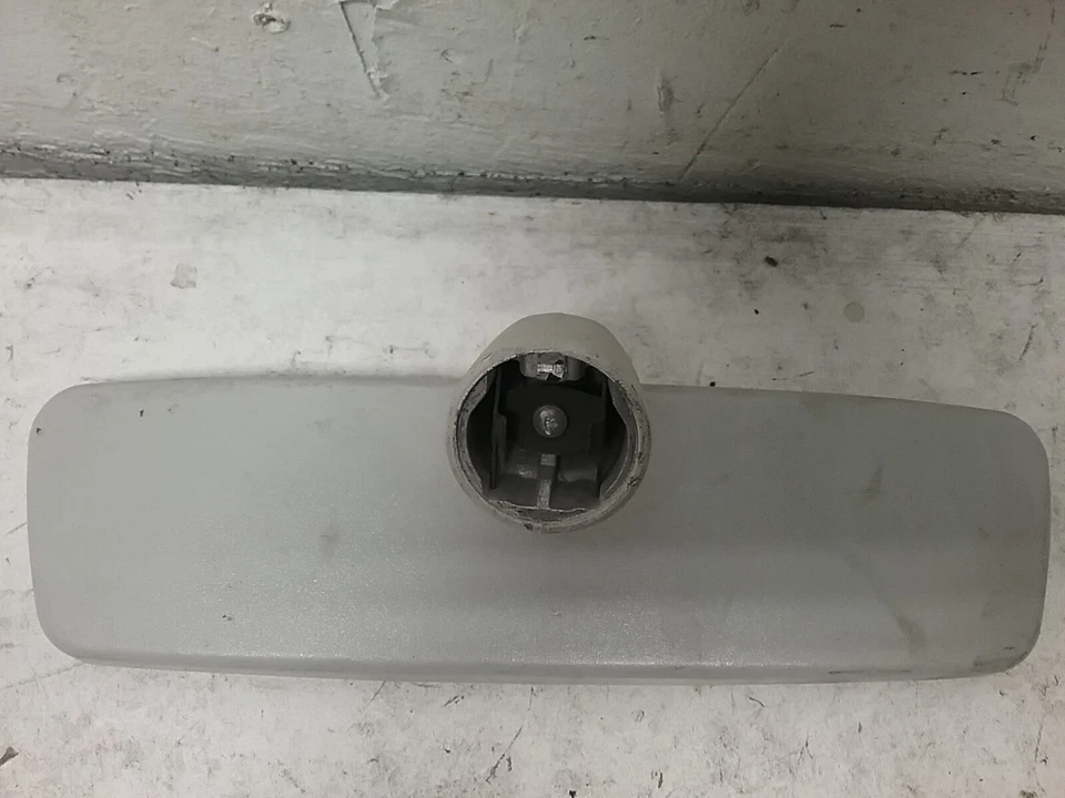 1999-2004 Volkswagen Jetta Inside Rearview Mirror - Image 3 of 3