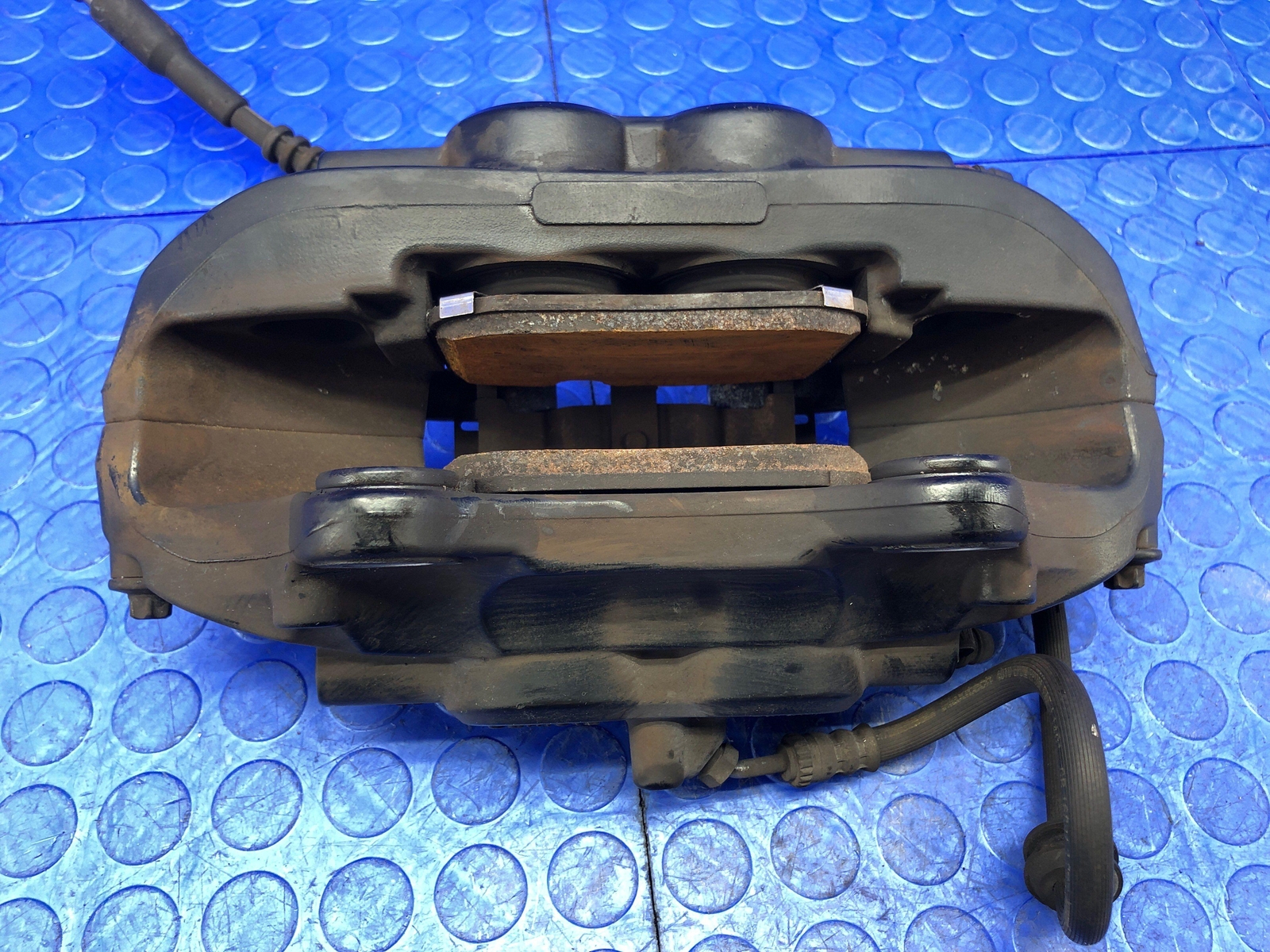 2014 2015 2016 2017 2018 2019 BMW I8 OEM FRONT RIGHT BLACK BRAKE CALIPER