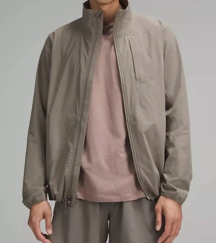Lululemon Sojourn Windbreaker Jacket Carbon Dust Men Size XL New